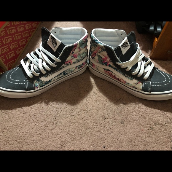 Sk8-hi Vans - Picture 6 of 8